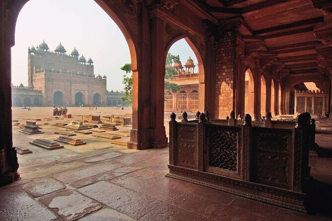 Fatehpur Sikri and Taj Mahal Day Trip from Jaipur - Is This Tour Right for You?