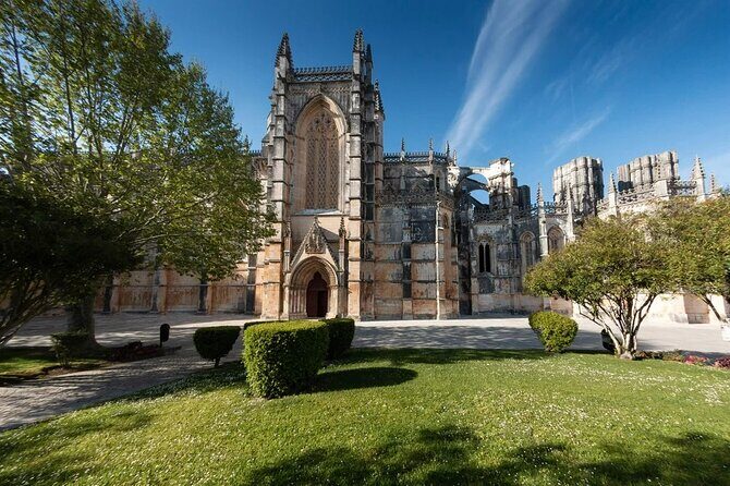 Fátima, Batalha, Alcobaça and Nazaré Private Tour - The Sum Up