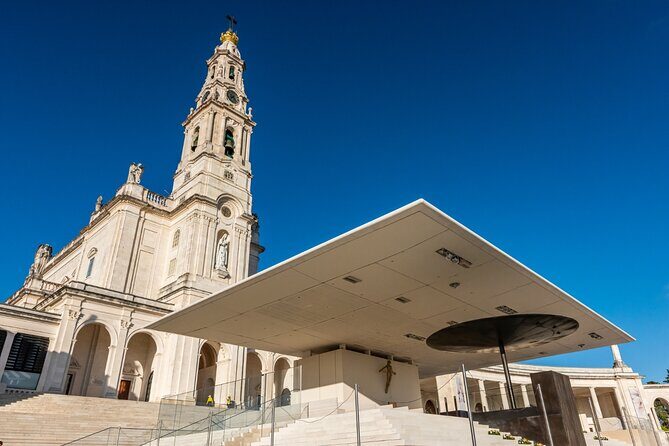 Fatima, Batalha, Nazare &Obidos Private Full Day Tour from Lisbon - A Detailed Look at What to Expect