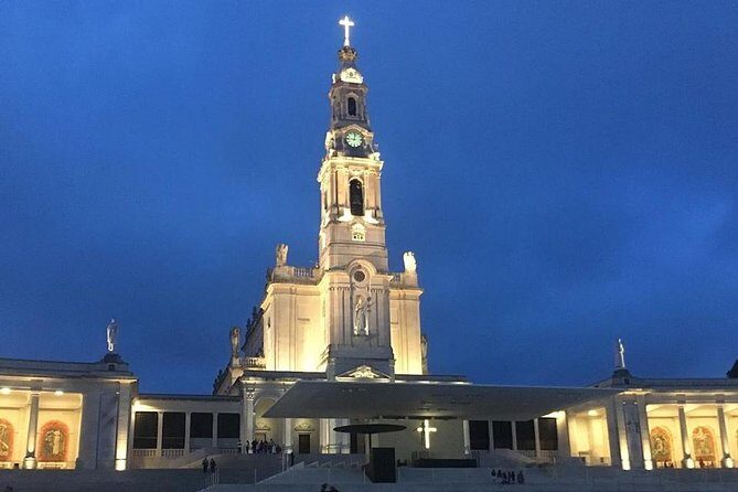 Fátima Message Private Tour with Candle Procession from Lisbon - Key Points