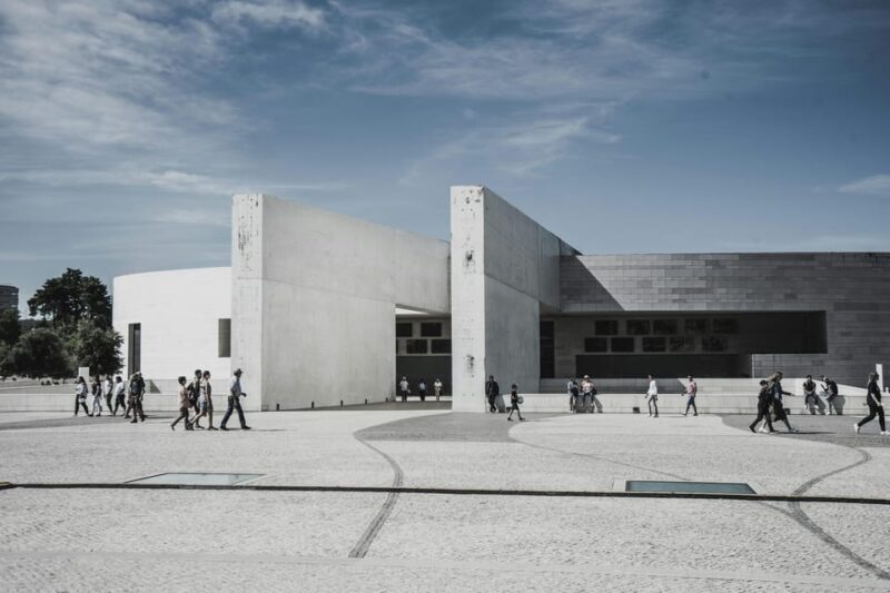 Fátima, Óbidos and Nazaré - Full Day Tour - Discover the Magic of Portugal - Key Points