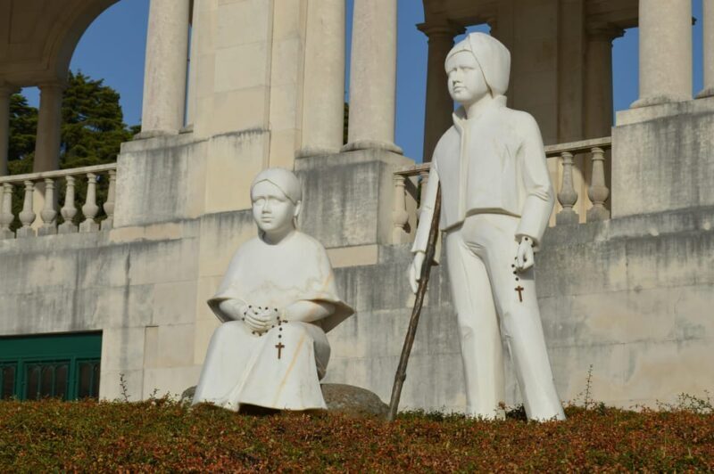 Fátima: Sanctuary and Apparition Sites Guided Tour - Discovering Fátima: Sanctuary and Apparition Sites Guided Tour