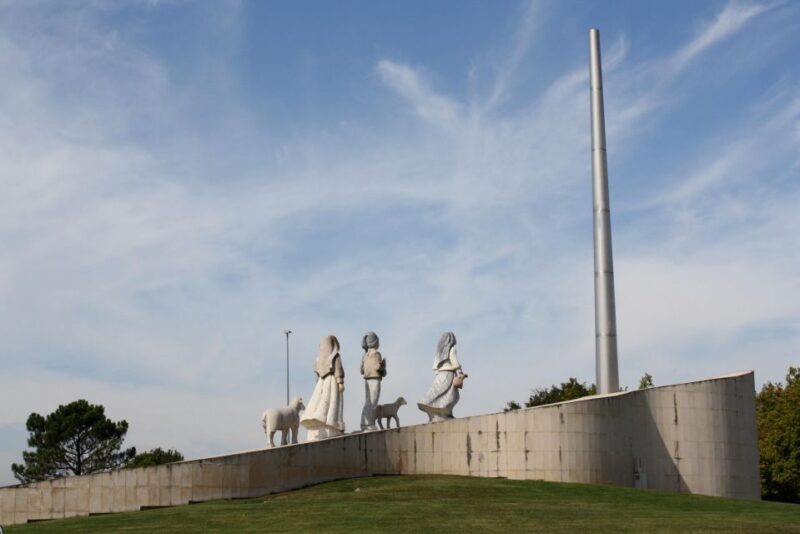 Fatima Sanctuary and Pastorinhos Village Day Trip from Porto - Why Choose This Tour?