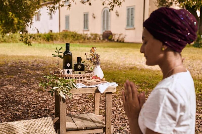 Fattoria La Leccia, Montespertoli: Yoga & Olive Oil Tasting - The Yoga Session
