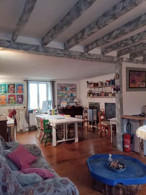 Faux La Montagne : Le Nid d'Art : English art workshops for children - Themed Options for Every Child