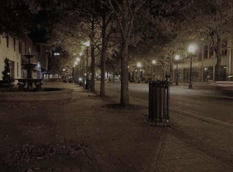 Fayetteville Ghost Walk - Fayetteville Ghost Walk: A Spooky History Tour in North Carolina