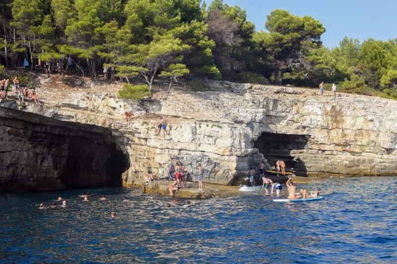FAZANA PRIVATE Koralj Boat Tour Galebove stijene- NP Brijuni - Key Points