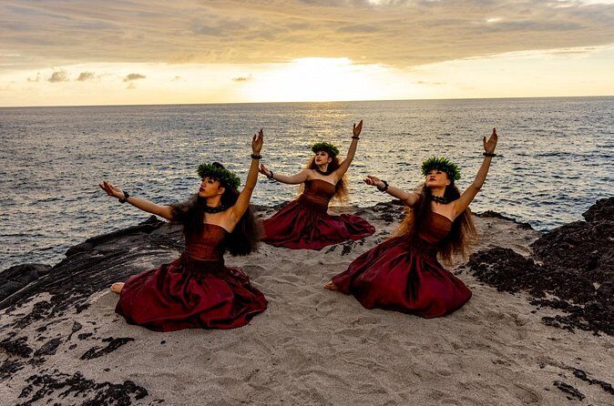 Feast and Fire Luau Outrigger Kona Resort and Spa - The Overall Atmosphere
