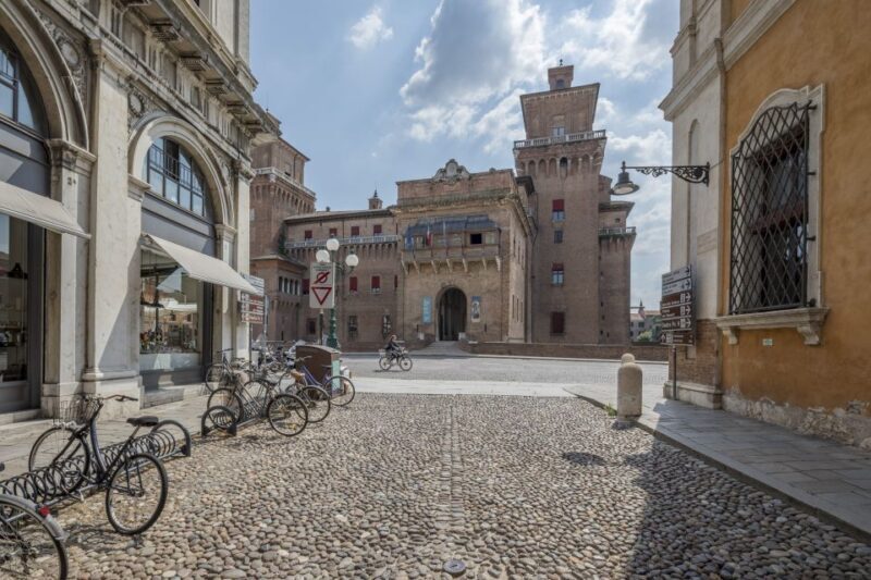 Ferrara: City Highlights Walking Tour with Local Guide - Exploring Ferrara: What to Expect from the Tour