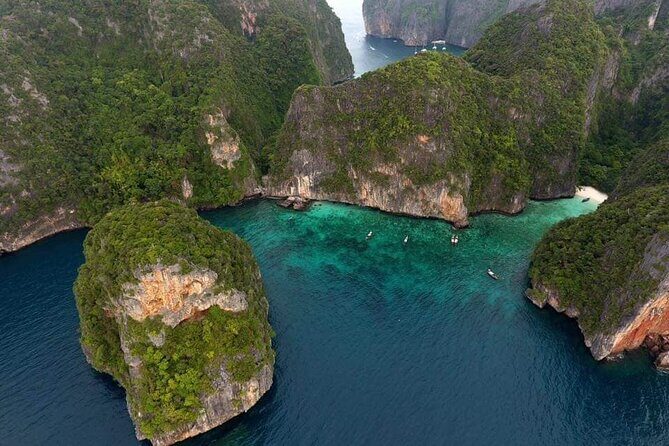 Ferry Ticket: Phuket I Krabi I Phi Phi Islands | Cruise I Ferry - An In-Depth Look at the Ferry Experience