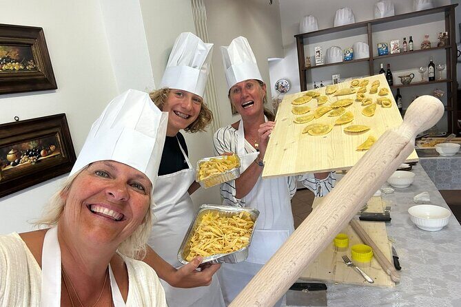 Fettuccine & Ravioli Class in Assisis Home-Style Cooking School - FAQ