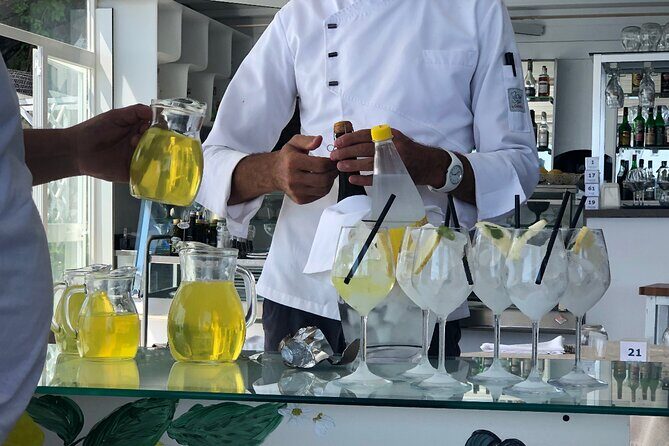 Fifty Shades of Lemon - What Makes the Fifty Shades of Lemon Tour Stand Out