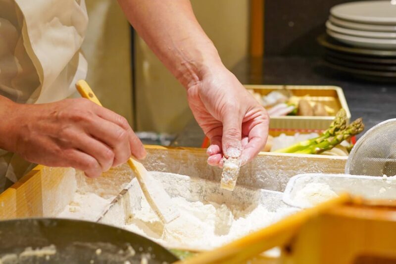 Finest Quality Sushi & Tempura Dining Experience in Ginza - Authentic Sushi & Tempura Tasting in Ginza: A Deep Dive