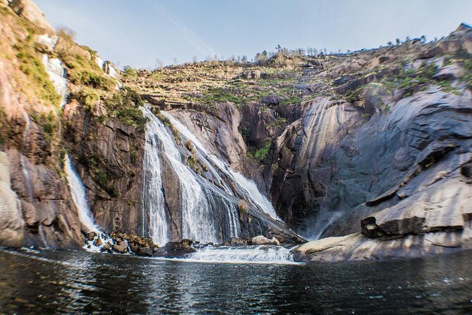 Finisterre and Costa da Morte: The Most Complete Tour of Santiago - First Stop: Ponte Maceira — A Roman Bridge and Legends