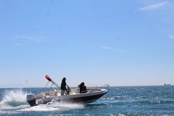 Fireworks show on the sea of Cetara by boat with aperitif - FAQs