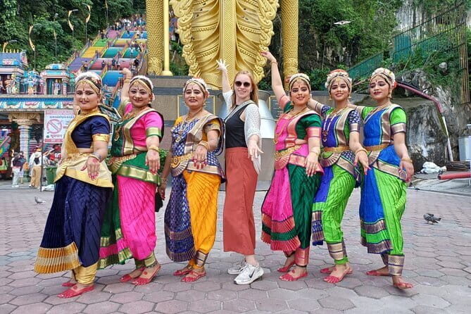 First Day : Arrival Transfer with Malaysia Countryside and Batu Caves Tour - Key Points