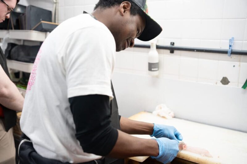 Fish cutting class - The Experience in Detail: What You Can Expect