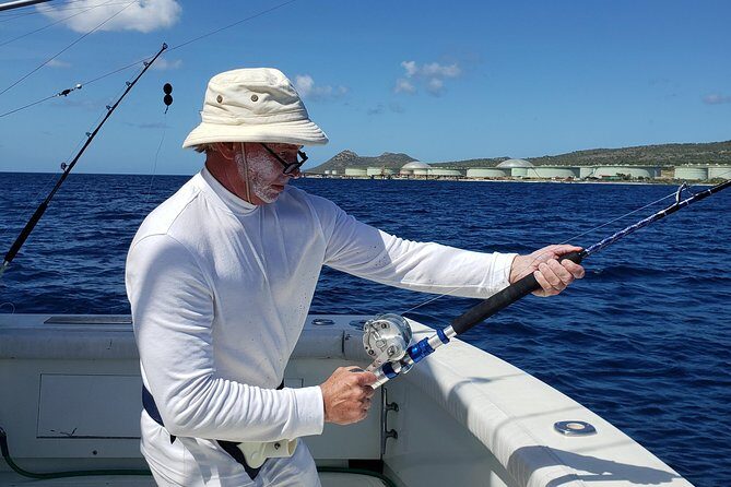 Fishing Charter 4 hours - Discovering Bonaire’s Waters with Flying Fish Charters