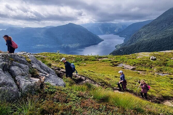 Fjord Hiking - Public tour - A Closer Look at the Fjord Hike Experience
