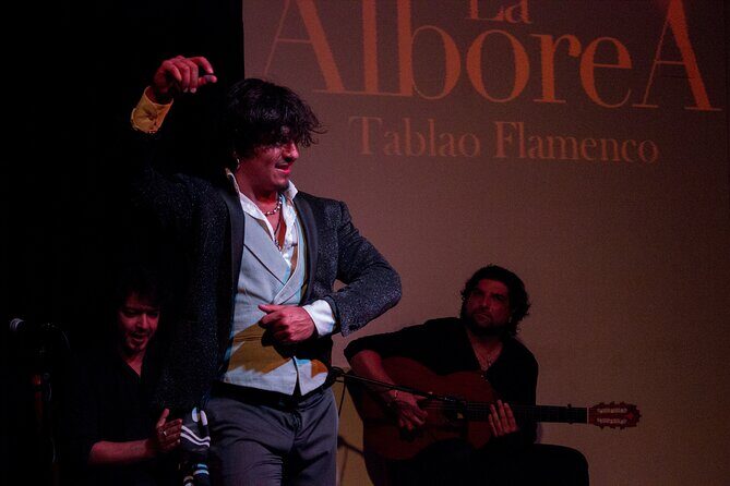 Flamenco in the Center of Granada - Discovering Flamenco in Granada: A Closer Look
