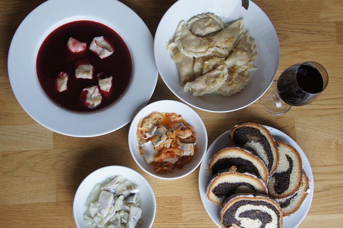 Flavours of Polish Christmas: 4 course dinner + cooking class - Why This Tour Stands Out
