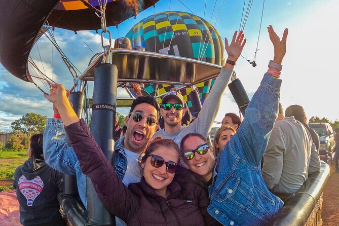 Flight in Balloon Teotihuacan+Archaeological Zone+ Breakfast in CUEVA - The Journey Begins: Balloon Flight Over Teotihuacan