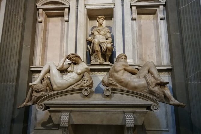 Florence: 1.5 hour Medici Chapels monolingual small-group guided tour - Florence’s Medici Chapels Tour: An Intimate Journey into Power, Art, and Secrets