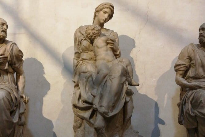 Florence: 1.5 hour Medici Chapels monolingual small-group guided tour - Who Will Love This Tour?
