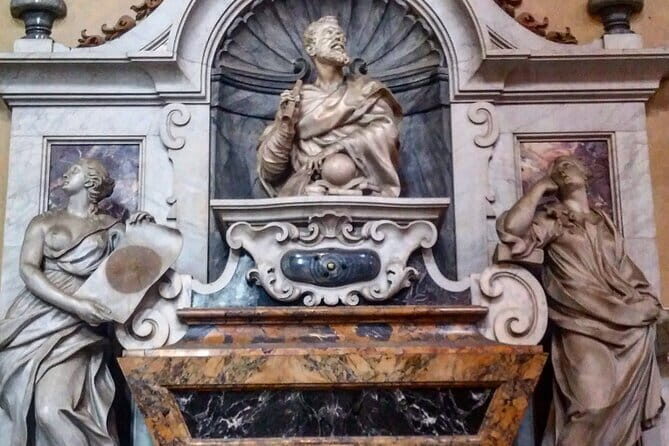 Florence: 1.5-hour Santa Croce guided experience - Inside Santa Croce: What to Expect from the Tour