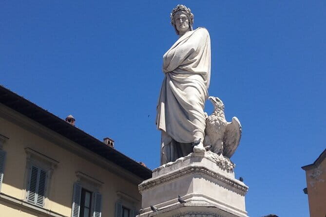 Florence: 1.5-hour Santa Croce guided experience - The Gift of Knowledge: Why Guides Elevate the Experience