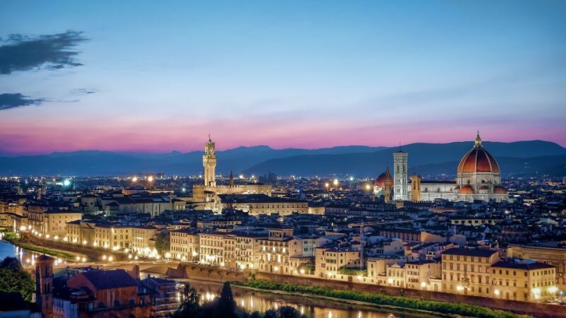 Florence by Night: 2-Hour Walking Tour - Detailed Itinerary Breakdown