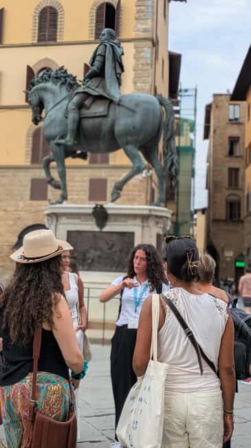 Florence: Ghost & Crimes Walking Tour with Tastings and Wine - Key Points