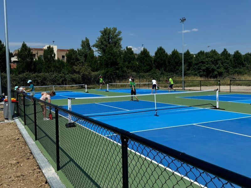 Florence: Lets play pickleball at Chimera Club - Who Should Consider This Experience?