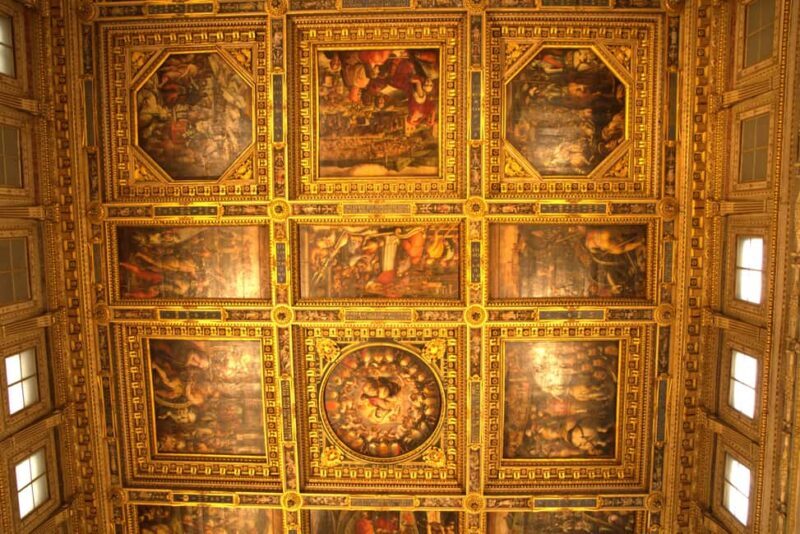 Florence: Palazzo Vecchio Skip-the-Line Ticket & Audio Guide - Who Should Consider This Tour?