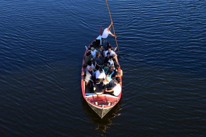 Florence River Cruise on a Traditional Barchetto - An Authentic Florence Perspective: The Charm of the Barchetto