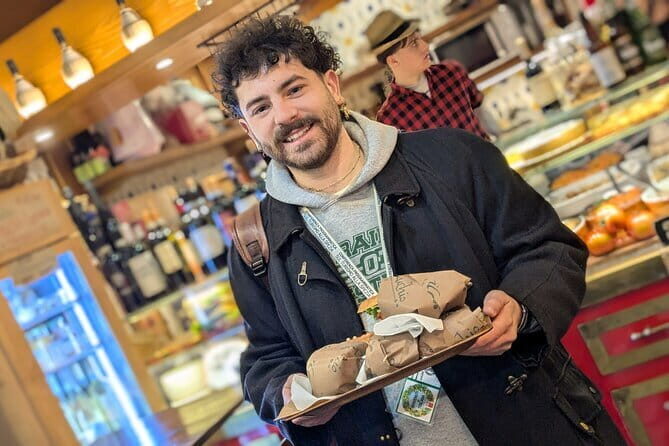 Florence Street Food Tour: Central Market & Duomo Area - Experience Florence’s Flavors and Landmarks on a Guided Street Food Tour