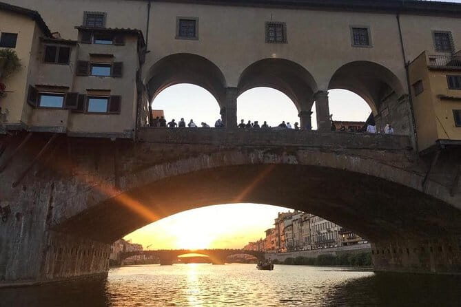 Florence sunset boat cruise with aperitivo - A Detailed Look at the Florence Sunset Boat Cruise with Aperitivo