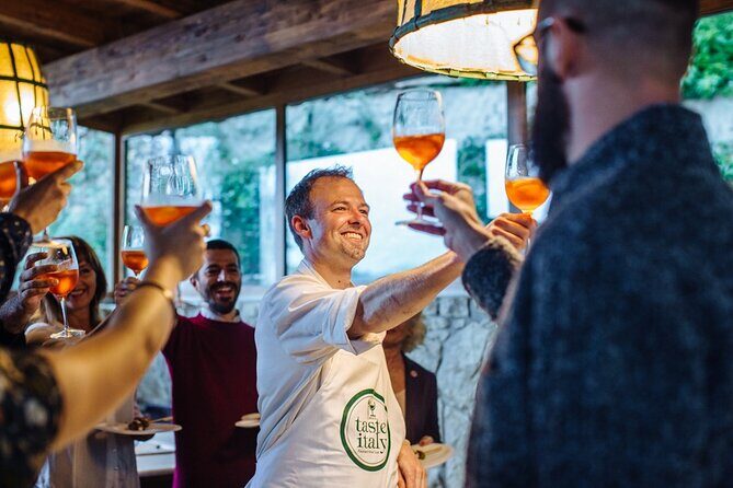 Florence Sunset Food Tour with Wine & Dine at a Tuscan farmhouse - Key Points