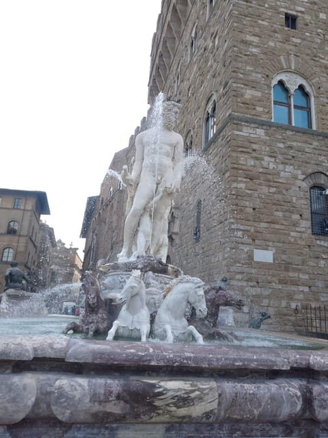 Florence Unveiled: The Rivalry of Leonardo and Michelangelo - Authentic Experiences and What You’ll Take Away