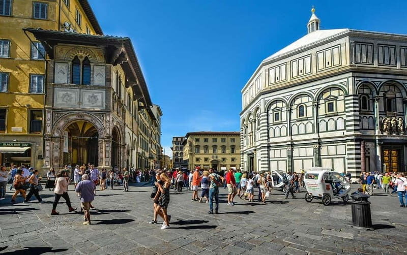 Florence:Accademia Gallery Entry with Host & Interactive App - A Deep Dive into the Experience