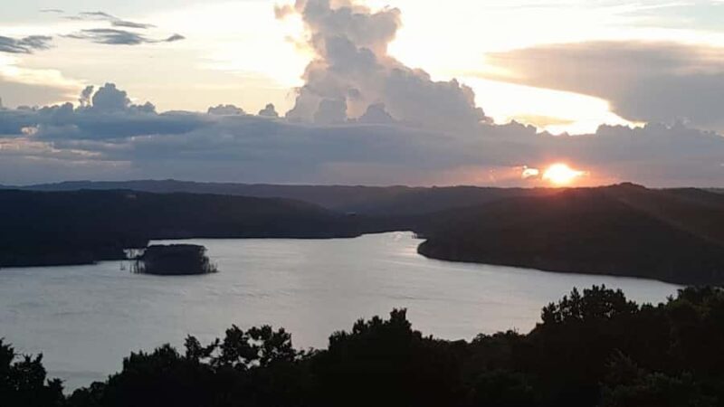 Flores: Yaxha Shared Sunset Tour with Transportation & Guide - Key Points