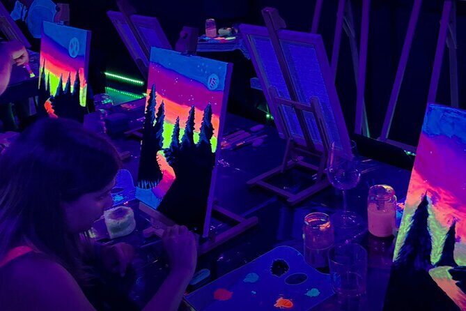 Fluorescent Painting Class with Wine in Barcelona - Practical Details and Tips for Your Fluorescent Painting Night