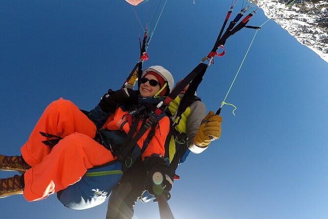Fly in Paragliding! Paragliding experience over Chamonix! - An Up-Close Look at the Paragliding Experience in Chamonix