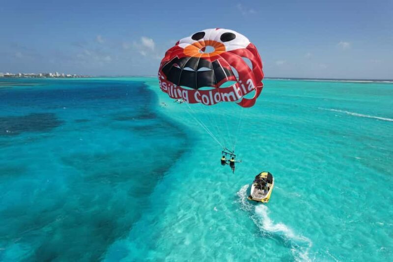 Fly over the 7-Colored Sea Parasail San Andres + Go PRO Camera Included - Key Points