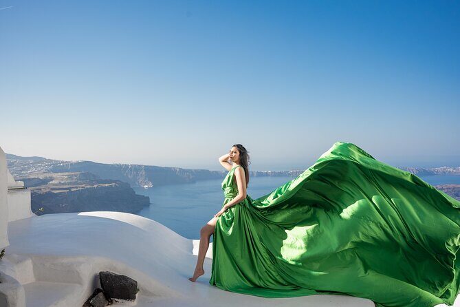 Flying Dress Photoshoot Tour in Santorini & Pick up - An In-Depth Look at the Experience