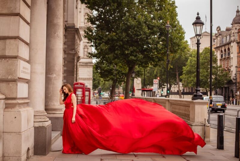Flying dress professional photoshoot with pro photographer - Authentic Traveler Feedback