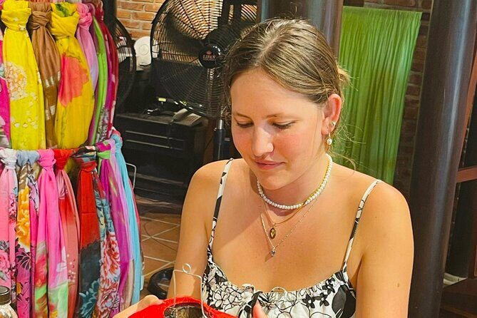 Foldable Lantern Art Class with Acrylic Painting Hoi An - Key Points