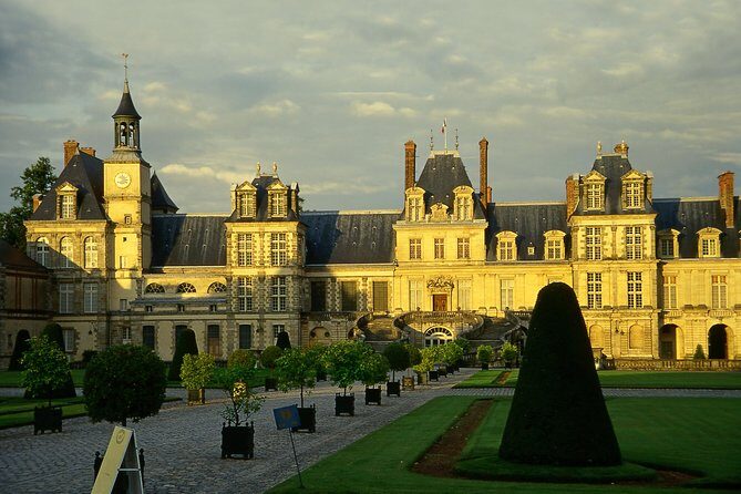 Fontainebleau Half Day Private Guided Tour from Paris - The Sum Up