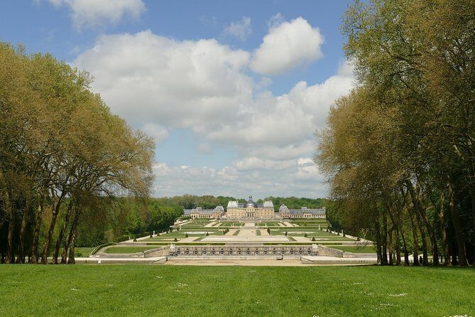 Fontainebleau & Vaux-le-Vicomte Trip with Local Guide & Private Transportation - The Sum Up