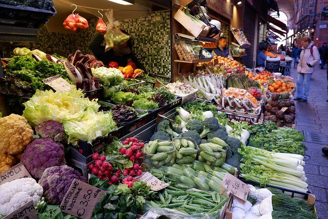 Food markets tour with a local! - Frequently Asked Questions